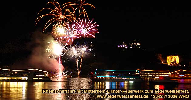 Rheinschifffahrt zum Mittelrhein-Lichter Feuerwerk beim Goldenen Weinherbst und Schwimmendem Federweißenfest