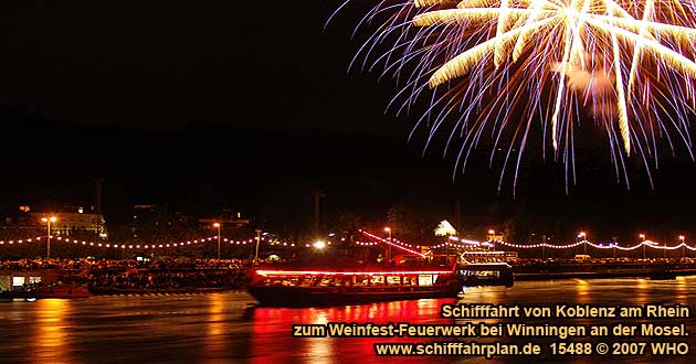 Schiffsrundfahrt mit Musik und Tanz zum Feuerwerk "Die Mosel im Feuerzauber" bei Winningen